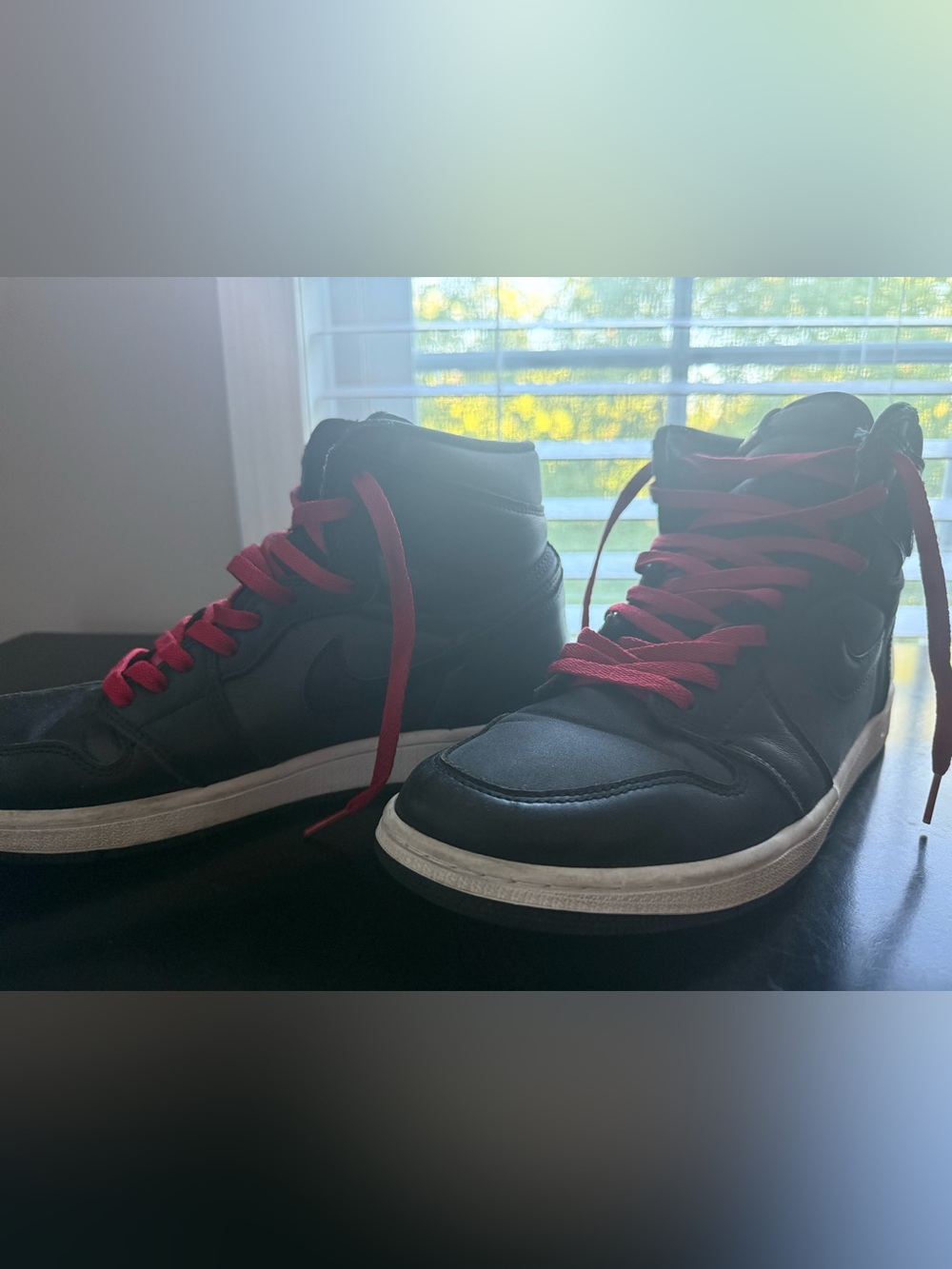 Air Jordan 1 Retro High OG "Black Satin" (Style Code: 555088-060)